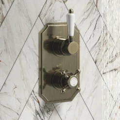 Chatsworth 1928 Antique Brass Traditional Shower With Concealed Valve + 8" Head